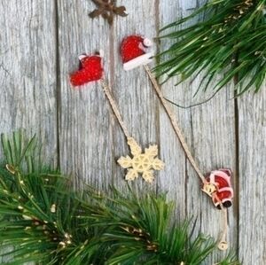 MODCLOTH SANTA CLIMBING EARRINGS 2